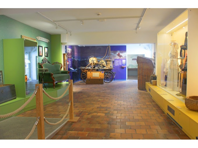 MÖBELMANUFAKTUR mobili ART Josef Brenner e. K.