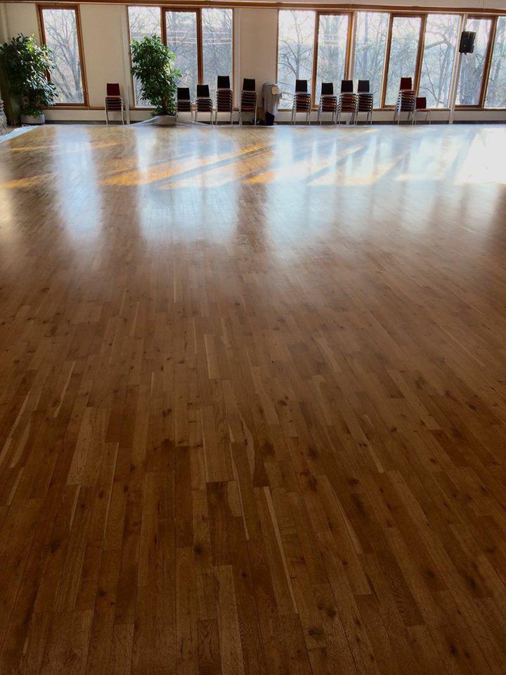 No.1 Dienstleistungen Thiel GmbH & Co. KG