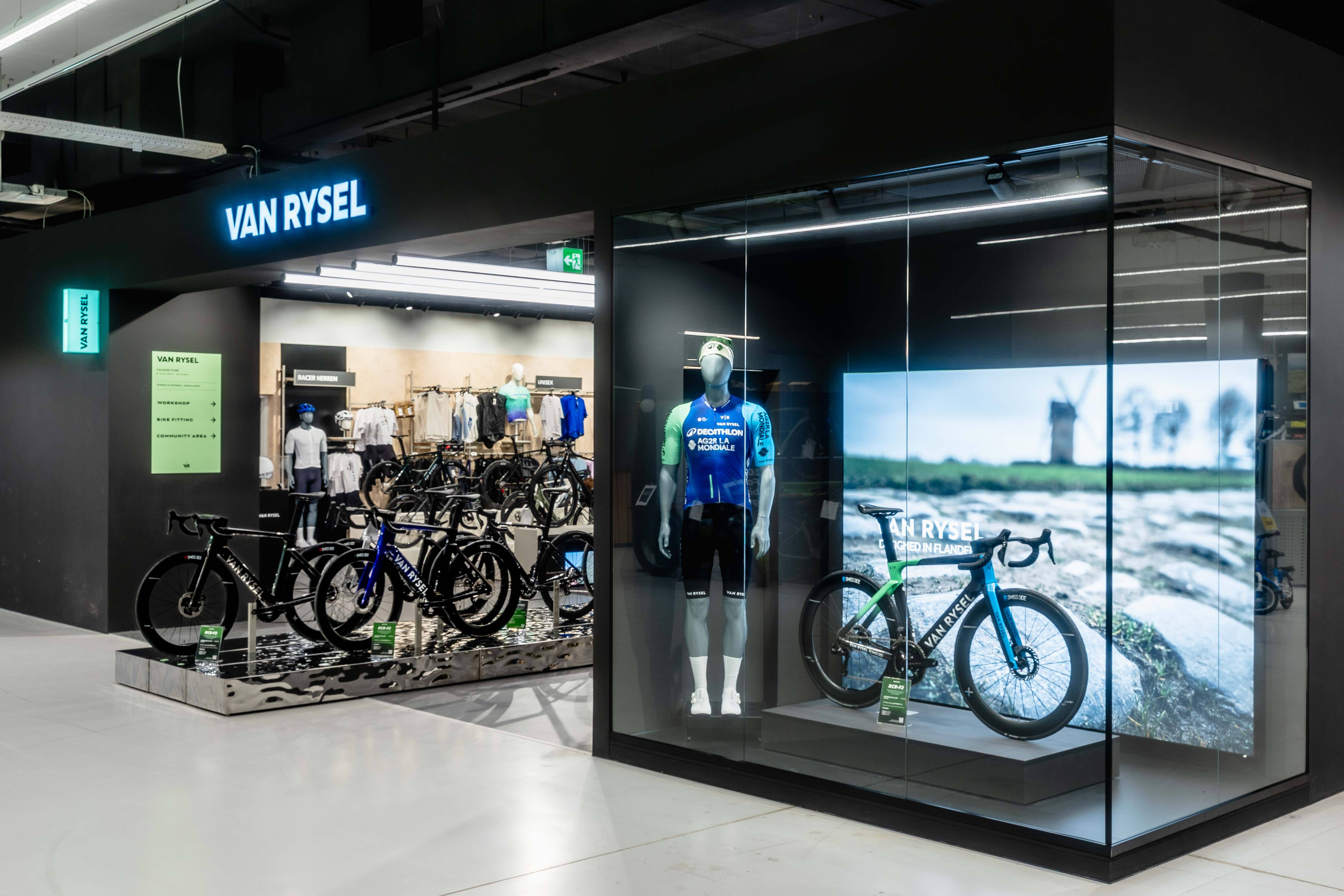 VAN RYSEL Brand Experience Shop