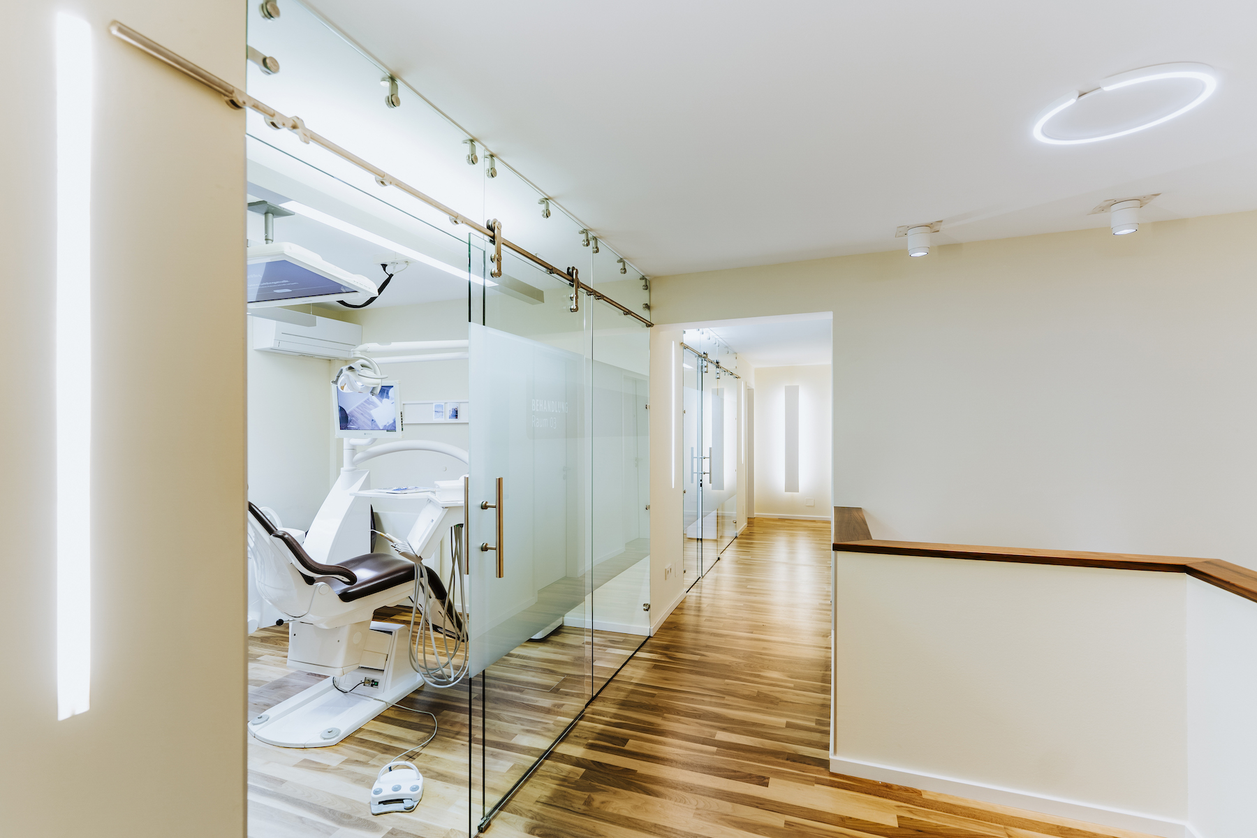 Zahnarztpraxis Grube Carl in Frechen | Dr. Stefan Otto Lipphaus